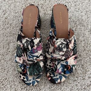 NEVER WORN Halogen Farrah Floral Mule Sandal